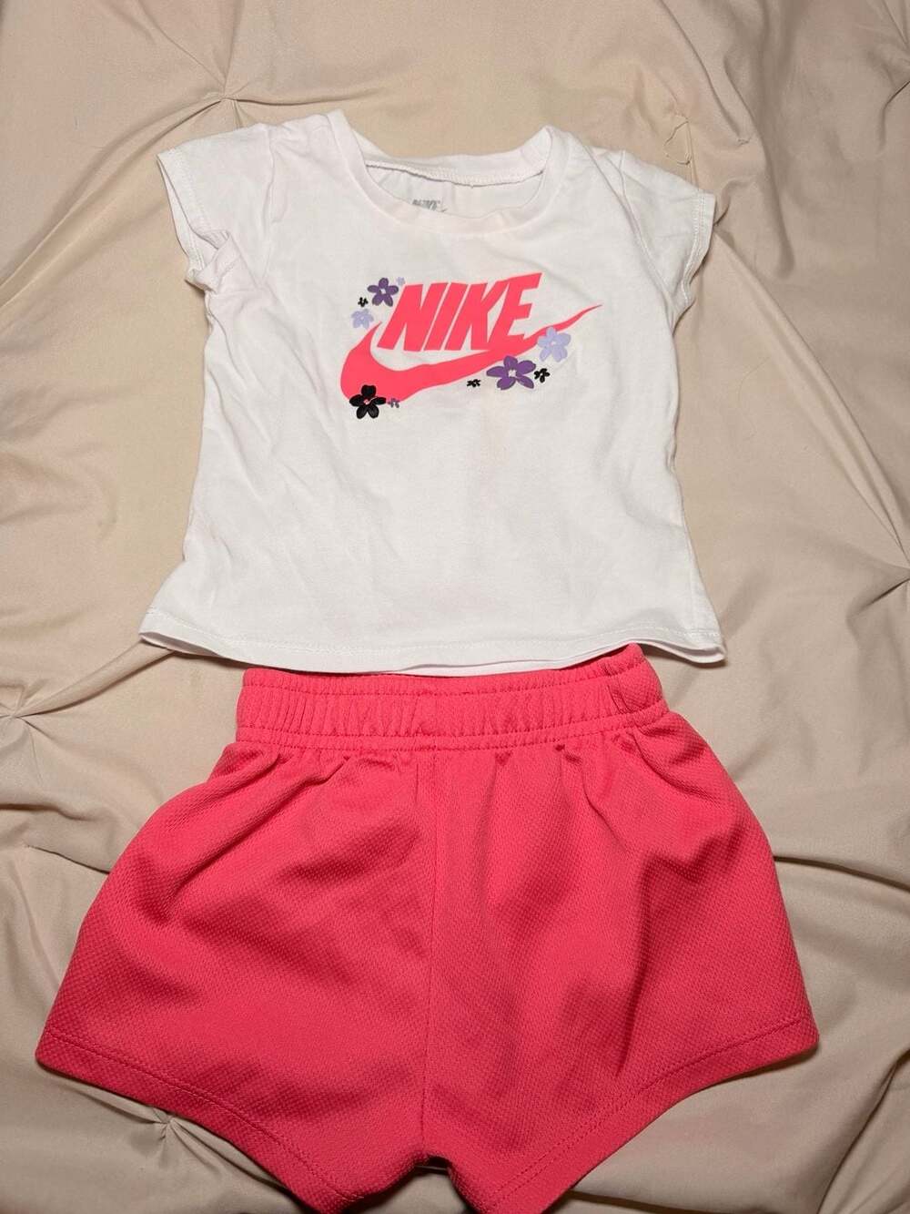 Nike Baby Girls 18M 2-Piece Floral Swoosh T-Shirt and Mesh Shorts Set